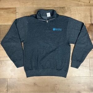 University Of Maine Black Bears Men’s Size Small Quarter Zip Gray Sweater Logo